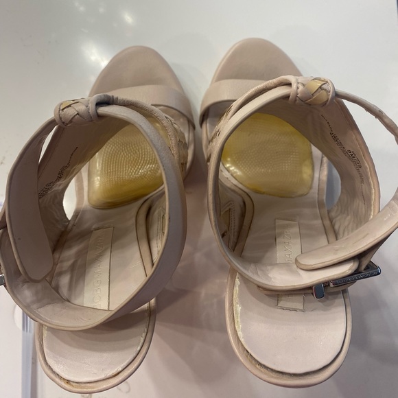 BCBGMAXAZRIA Mave cut-out Wedges 39 - Picture 7 of 9